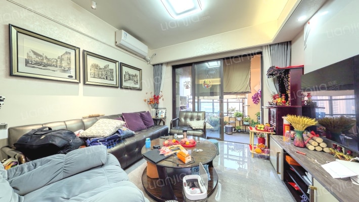 泰福名苑二手房实景图