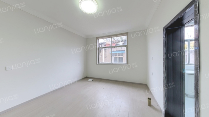 工业品家属院二手房实景图