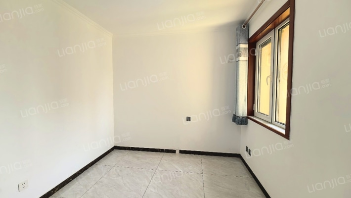 北京界三利中和城精装修大两居，人车分流，交通便利。-卧室B
