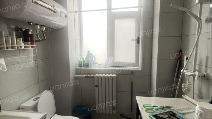 市直小区 2室1厅 南 北-卫生间