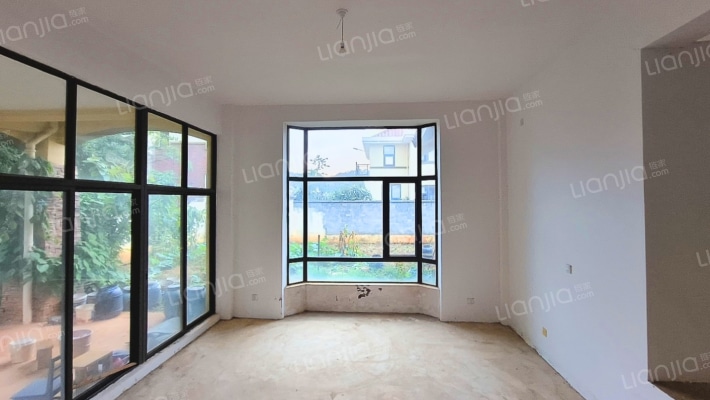 万辉星城雍景湾二手房实景图