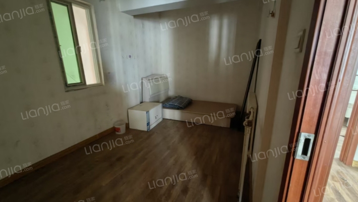 范阳路沿线  集中供暖 跃层 有大露台 视野好-卧室F