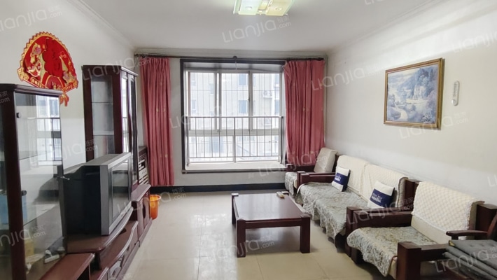 此房满五年唯一， 税低 南北通透2居，板楼公摊面积小-客厅