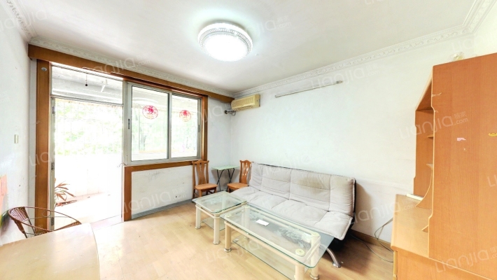 龙昌里居住区二手房实景图