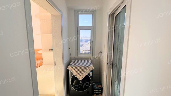 房本满二 精装修拎包入住 南北通透户型-卫生间