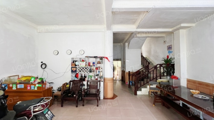 华西里二手房实景图