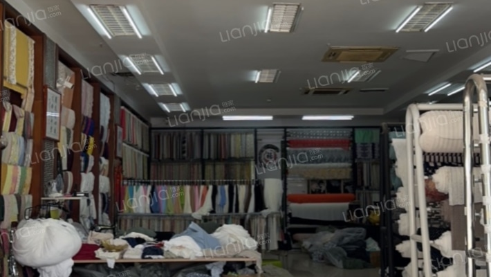 时代广场二手房实景图