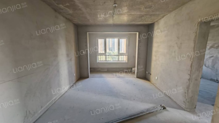 和泓公馆二手房实景图