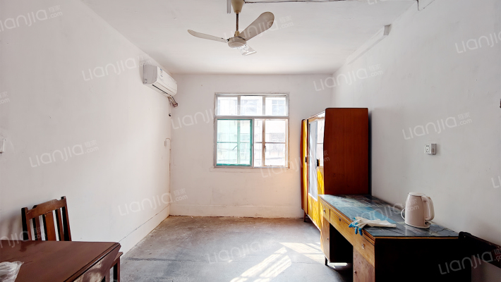 铝制品厂宿舍二手房实景图