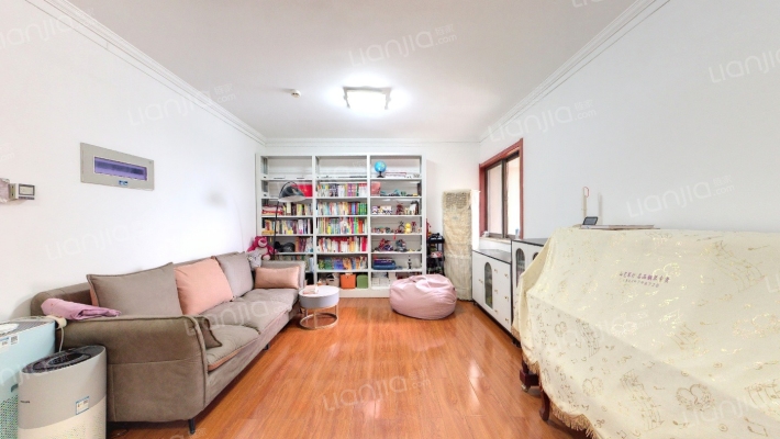 书香名邸二手房实景图