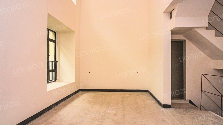 龙湖椿山二手房实景图