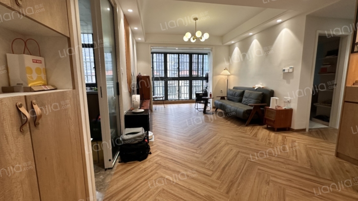 宝顺豪苑二手房实景图