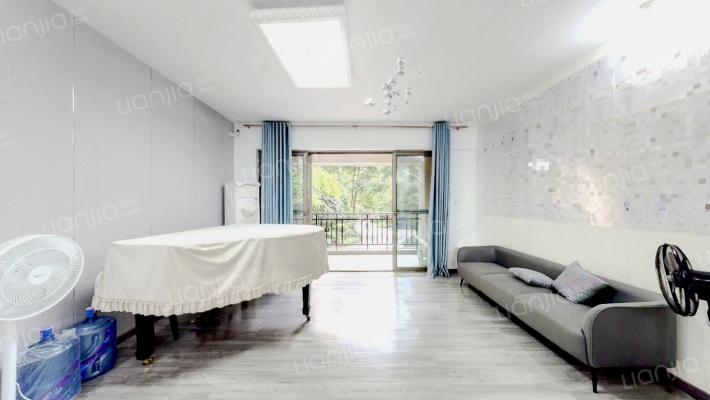 翡翠绿洲湖滨苑二手房实景图