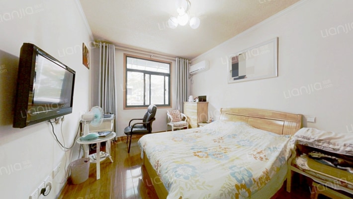 察哈尔路67号二手房实景图