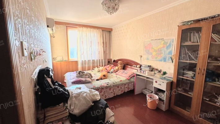 六十七处家属楼 3室2厅 南 北-卧室A