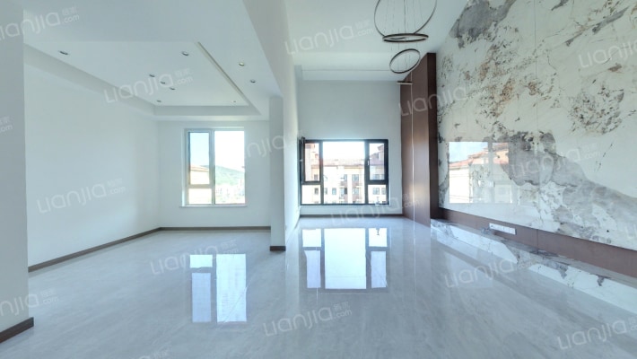 金凤凰铭品二手房实景图