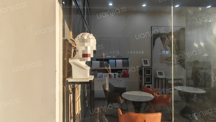 新城吾悦广场二手房实景图