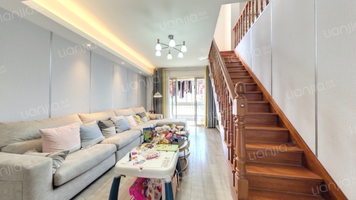 阳明国际花苑一二三期二手房实景图