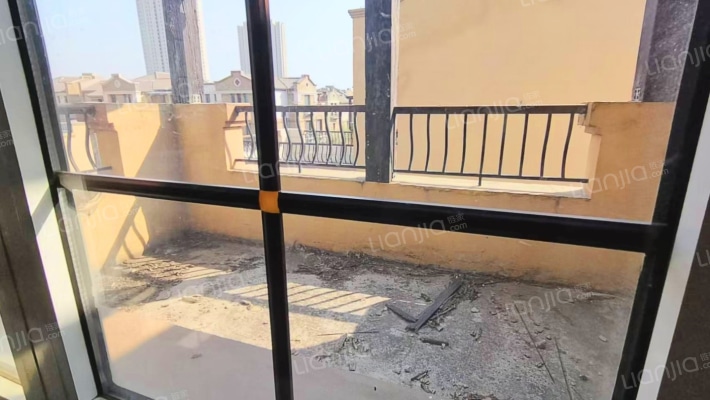 北京西南 西京都高尔夫别墅区281平别墅带200平大院-露台