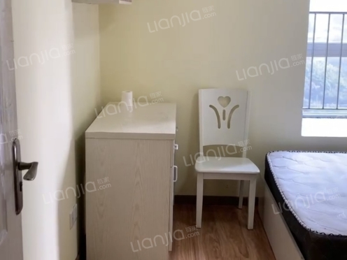 合租·庆业九寨印象 3居室 南卧