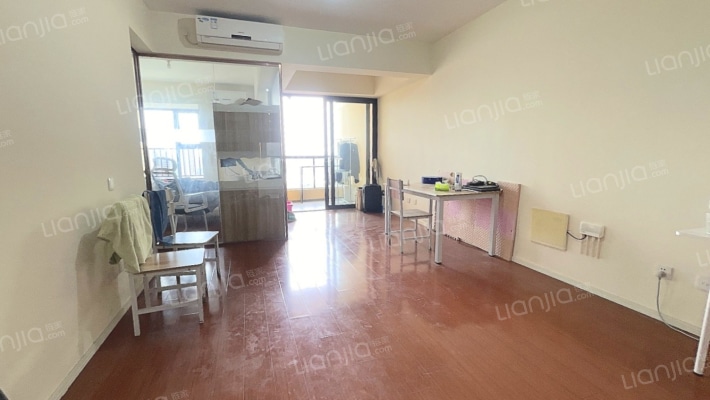 凯德都会晶彩二手房实景图