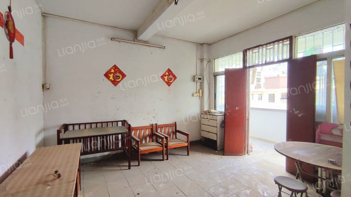 广东省构建工程建设有限公司宿舍区二手房实景图