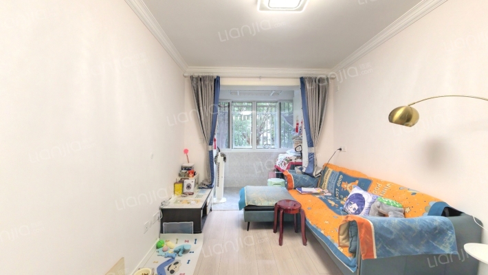 真源小区二手房实景图