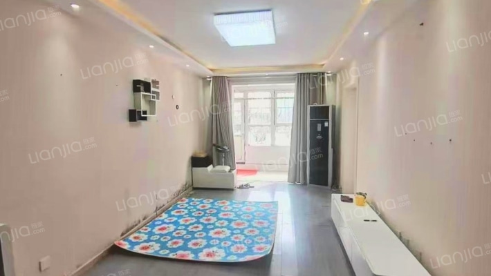 水岸花城，好房源，环境好，交通便利。-客厅