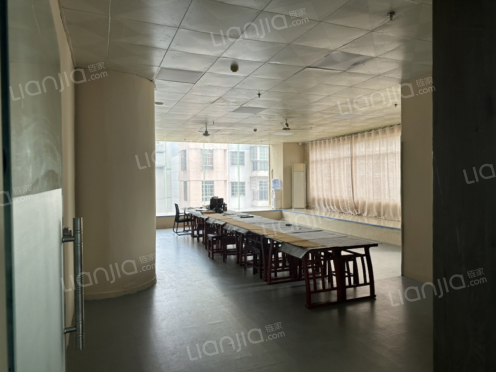 整租·龙云大厦 1室1厅 南