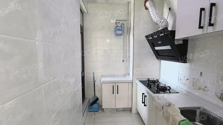 全阳两居 电梯房小区少有的集体供暖 已装修拎包入住-厨房