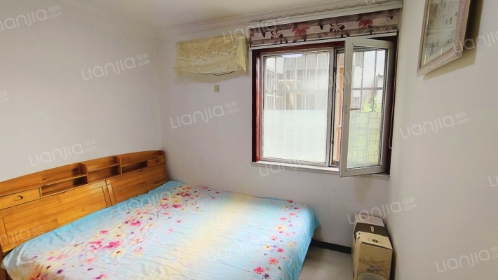 南向格局 楼层好 视野宽阔 适合居住-卧室B