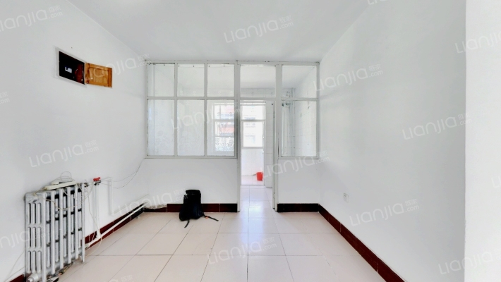 南新小区二手房实景图