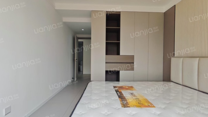 南北通透，三居双位 高新区 交通便利-卧室A