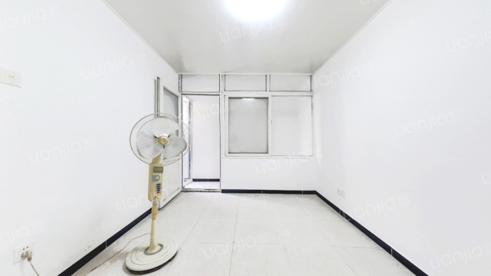 东马尾帽胡同二手房实景图