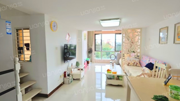 港隆苔赛尔二手房实景图