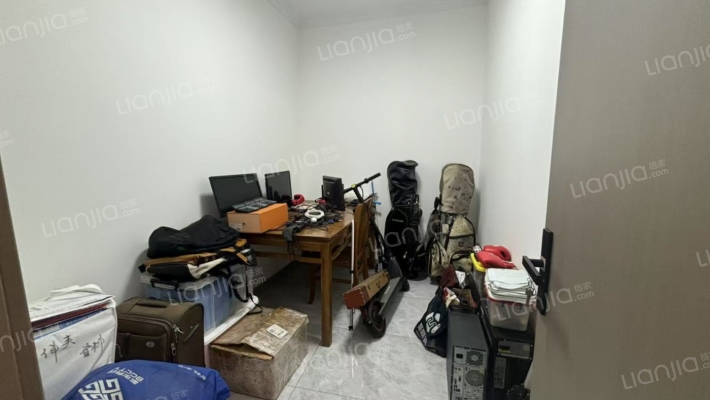 精装！联排带院，满五唯一 高尔夫别墅区 业主靠谱卖-卫生间D