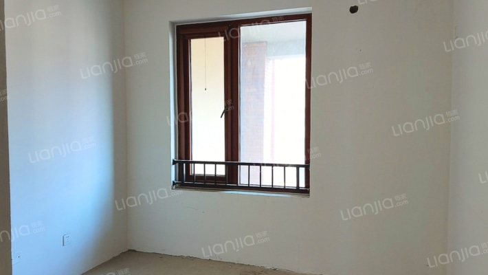 鸿坤理想尔湾 3室2厅 南 北-卧室C