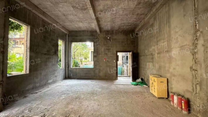 光耀翡俪港二手房实景图