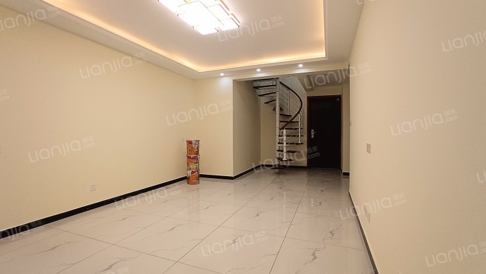 华融现代城洋房 下跃86+65平 阳光房+小院 精装未住-客厅B