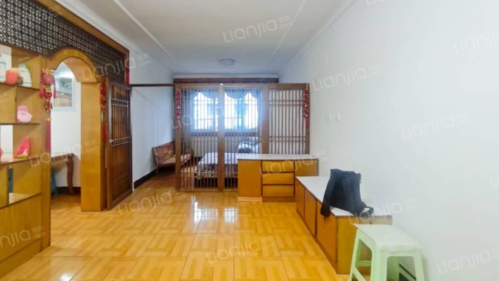 龙裕街二手房实景图