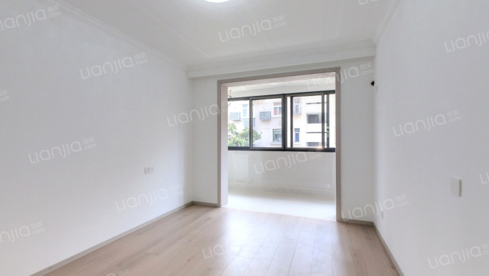 凤凰西街112号二手房实景图