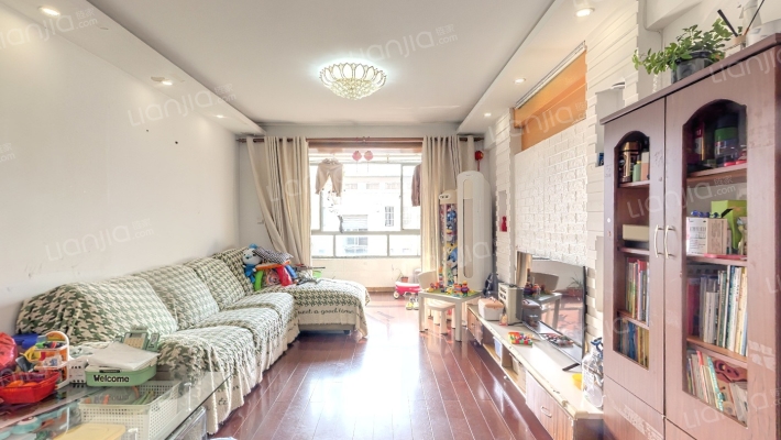 浦江世博家园八街坊二手房实景图