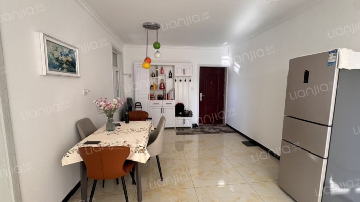 房本满二 精装修拎包入住 南北通透户型-客厅