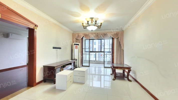 樱源晶舍二手房实景图