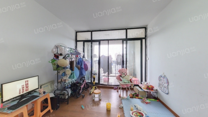 裕花园二手房实景图