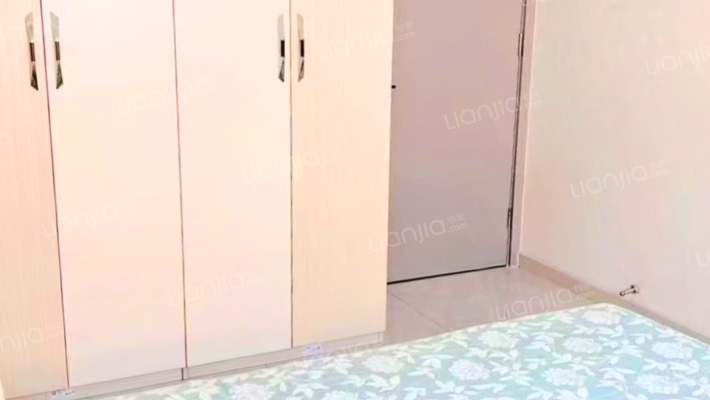 精装修，南北通透，户型方正！！-卧室B