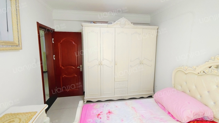 南向格局 楼层好 视野宽阔 适合居住-卧室A