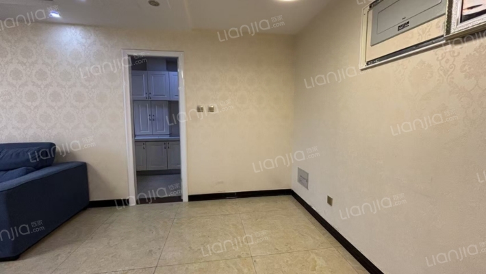 房子干净整洁    南北通透    格局户型方正-餐厅