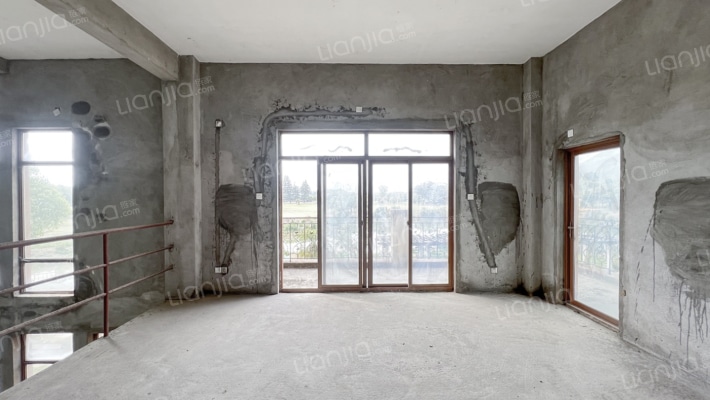 云亩天朗三期富仕山二手房实景图