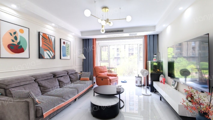 绿地云水谣二期二手房实景图